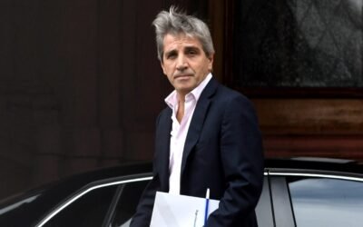 Caputo adjudicó 11,7 billones de pesos y utilizará el excedente para reducir base monetaria