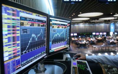 Las acciones bajan pero los bonos de la deuda cotizan en positivo, un día antes de que Diputados trate la ley Bases